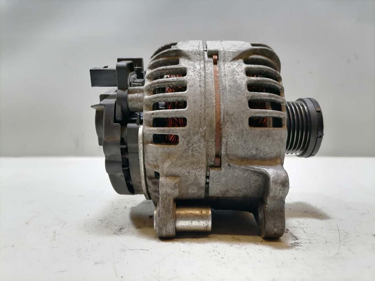 VW Passat 3C original Lichtmaschine Generator 1,6 85KW Bj.2006